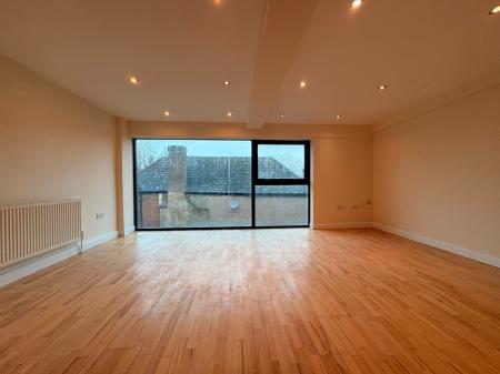 2 bedroom Flat to let in Bewell Street, Hereford, HR4