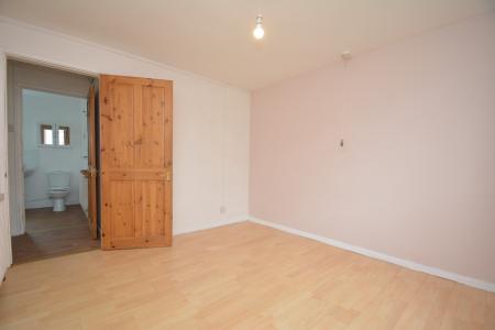 1 bedroom Flat to let in Church View, Much Dewchurch, Hereford, HR2