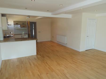 2 bedroom Flat to let in Bewell Street, Hereford, HR4