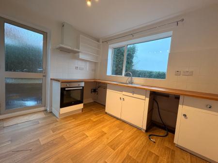 3 bedroom Semi-detached house to let in Glenthorne Road, Hereford, HR4