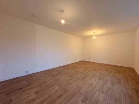 1 bedroom Flat to let in Sandown Drive, Bobblestock, Hereford, HR4