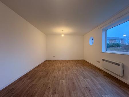 1 bedroom Flat to let in Sandown Drive, Bobblestock, Hereford, HR4