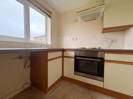 1 bedroom Flat to let in Nicholson Court, Bobblestock, Hereford, HR4