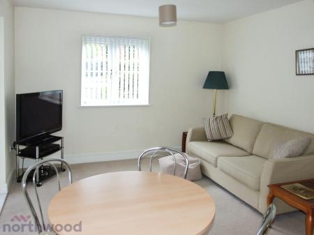 1 bedroom Flat for sale in Aspen Court, Freer Crescent, High Wycombe, HP13
