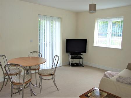 1 bedroom Flat for sale in Aspen Court, Freer Crescent, High Wycombe, HP13