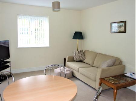 1 bedroom Flat for sale in Aspen Court, Freer Crescent, High Wycombe, HP13
