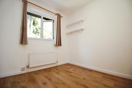 3 bedroom Town house to let in Garratts Way, High Wycombe, HP13