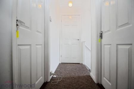3 bedroom Semi-detached house to let in Suffield Road, High Wycombe, HP11