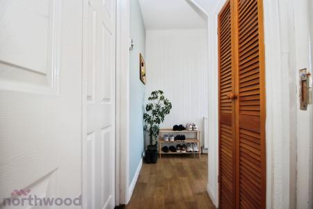 3 bedroom Semi-detached house to let in Suffield Road, High Wycombe, HP11