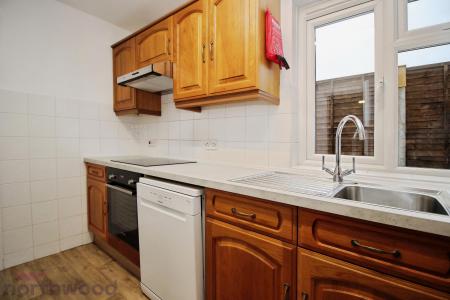 3 bedroom Semi-detached house to let in Whitepit Lane, Wooburn Green, HP10