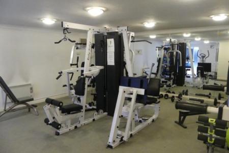 2 bedroom Flat to let in Bassetsbury Lane, High Wycombe, HP11