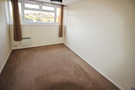 4 bedroom Town house for sale in Hunters Hill, High Wycombe, HP13