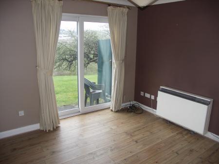 1 bedroom Flat to let in Wyatt Close, High Wycombe, HP13