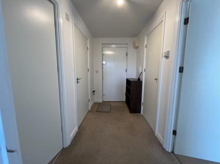 2 bedroom Flat for sale in COMPAIR CRESCENT IPSWICH