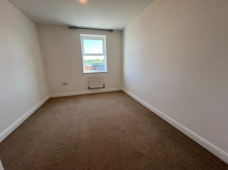 2 bedroom Flat for sale in COMPAIR CRESCENT IPSWICH