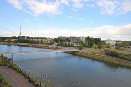 2 bedroom Flat for sale in Compair Crescent, Ipswich, IP2