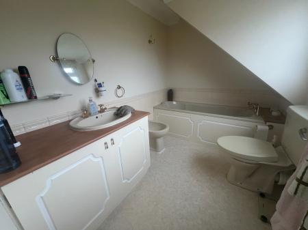 4 bedroom Detached house for sale in The Strand, Wherstead IP2 8NL