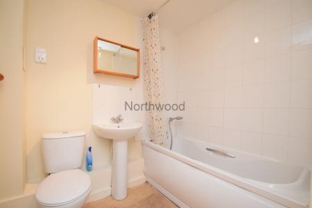2 bedroom Flat to let in Shafto Road, Ipswich
