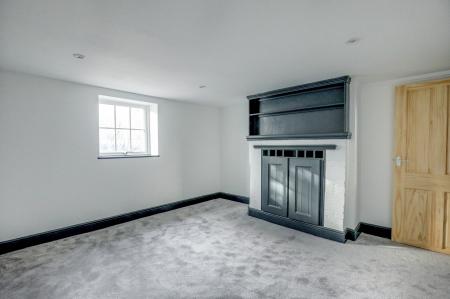 5 bedroom Semi-detached house to let in Finborough Road, Stowmarket