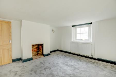 5 bedroom Semi-detached house to let in Finborough Road, Stowmarket