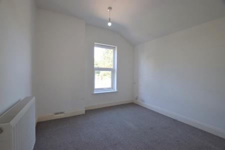 3 bedroom Semi-detached house to let in Faraday Road