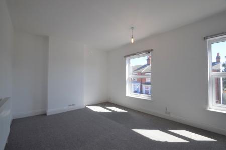 3 bedroom Semi-detached house to let in Faraday Road