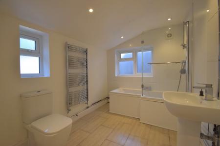 3 bedroom Semi-detached house to let in Faraday Road