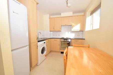 2 bedroom Flat to let in Pownall Road, Ipswich, IP3