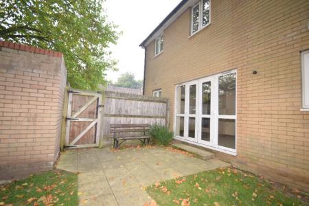 2 bedroom Flat for sale in Maidenhall Approach, Ipswich, IP2