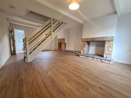 4 bedroom Terraced House to let in Main Road, Galgate, LA2