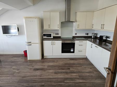 5 bedroom Flat to let in Pitt Street, St Leonard's Gate, Lancaster, LA1