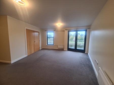 2 bedroom Apartment to let in St Georges Quay, Lancaster, LA1