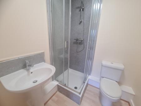 2 bedroom Apartment to let in St Georges Quay, Lancaster, LA1