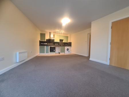 2 bedroom Apartment to let in St Georges Quay, Lancaster, LA1