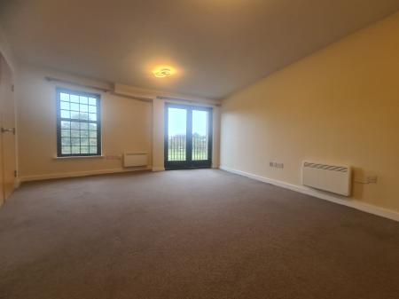 2 bedroom Apartment to let in St Georges Quay, Lancaster, LA1