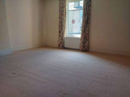 4 bedroom Terraced House to let in Main Street, High Bentham, LA2