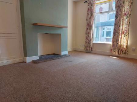 4 bedroom Terraced House to let in Main Street, High Bentham, LA2