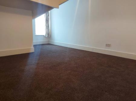 4 bedroom Terraced House to let in Main Street, High Bentham, LA2