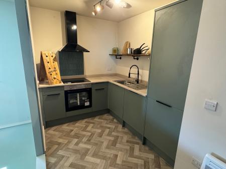 2 bedroom Apartment to let in Back Crescent Street, Morecambe, LA4