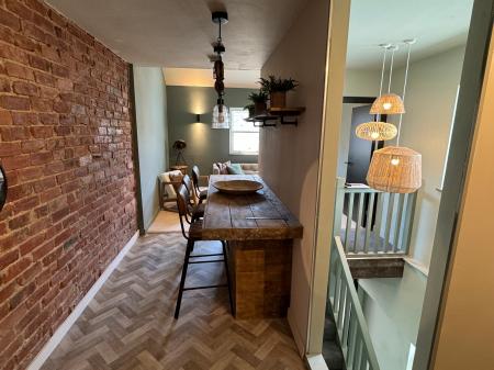 2 bedroom Apartment to let in Back Crescent Street, Morecambe, LA4