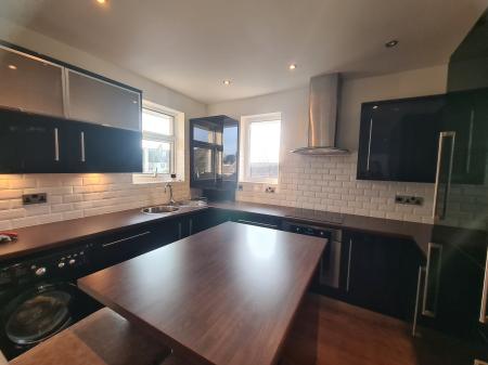 2 bedroom Apartment to let in St Christophers Way, Bare, Morecambe, LA4