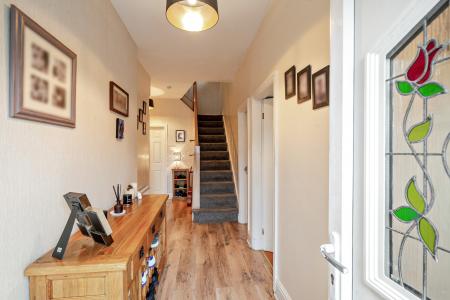 5 bedroom Semi-detached house for sale in Ayresome Terrace, Roundhay, Leeds, LS8