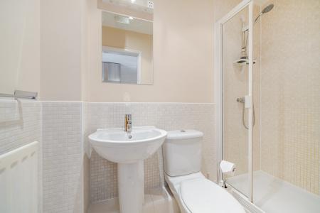 2 bedroom Flat for sale in Charnley Drive, Chapel Allerton, Leeds, LS7