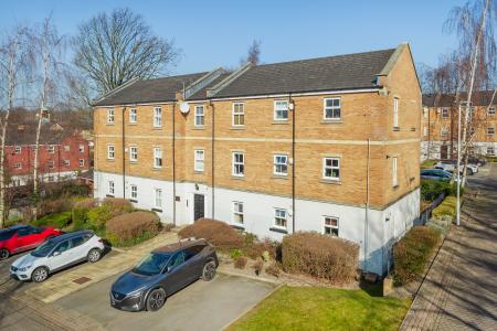 2 bedroom Flat for sale in Charnley Drive, Chapel Allerton, Leeds, LS7