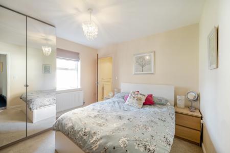 2 bedroom Flat for sale in Charnley Drive, Chapel Allerton, Leeds, LS7