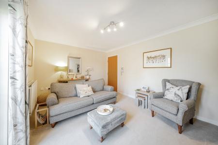 2 bedroom Flat for sale in Charnley Drive, Chapel Allerton, Leeds, LS7