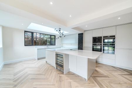 5 bedroom Detached house for sale in Church Lane, Chapel Allerton, Leeds, LS7