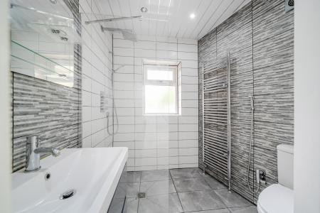 4 bedroom Semi-detached house for sale in Floral Avenue, Chapel Allerton, Leeds, LS7