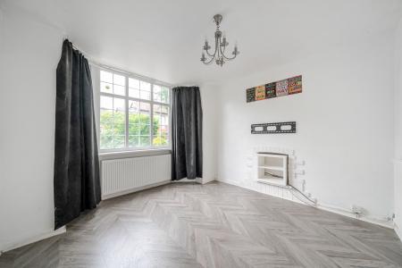 4 bedroom Semi-detached house for sale in Floral Avenue, Chapel Allerton, Leeds, LS7