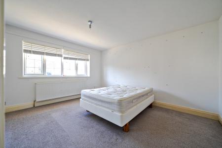 4 bedroom Detached house for sale in Foxhill Crescent, Weetwood, Leeds, LS16